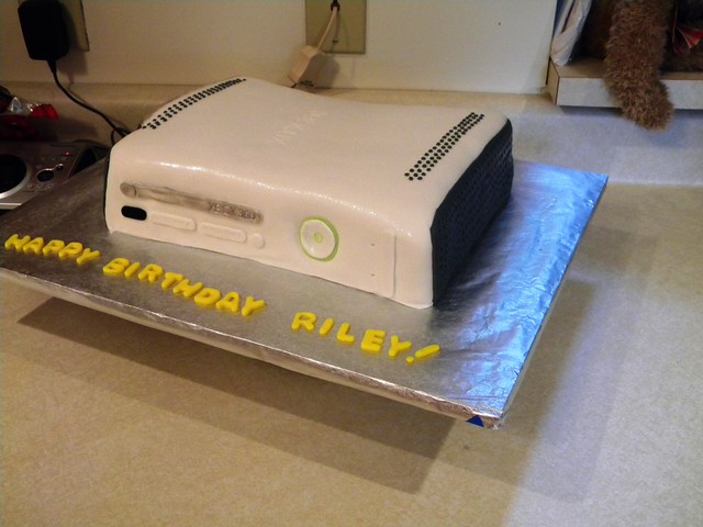 First XBOX cake for step son's birthday Fondant detailing