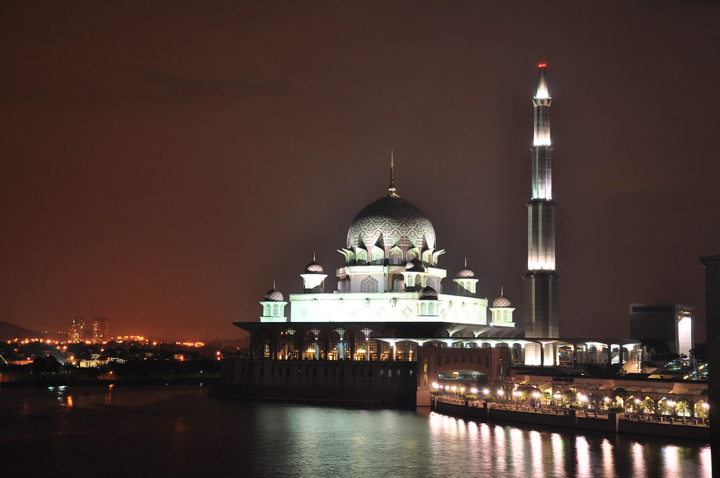 Putrajaya Mosque 布特拉再也清真寺 ...