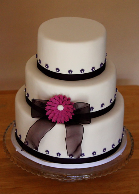 wedding decoration ideas christmas lights Eggplant Purple Wedding Cake
