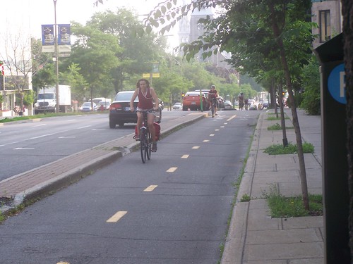 Cycletrack (piste cyclable), Montreal