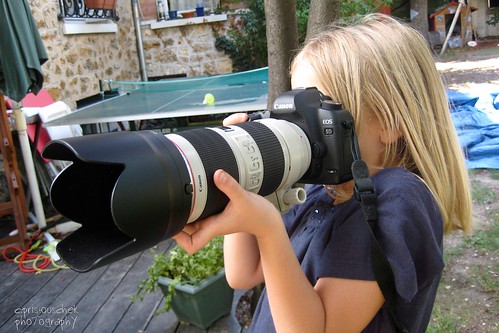 little girl and Canon 5D with 70-200 2,8 II by Prizto