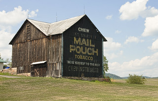 Mail Puch barn (Liz West/Flickr)