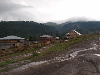 Bauerndorf in der Nähe des Goderdzi-Passes