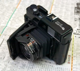 Fuji GS645 Professional series - Camera-wiki.org - The free camera