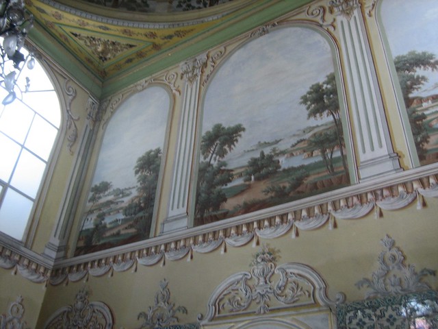 Frescoes in the Queen Mother's Chambers