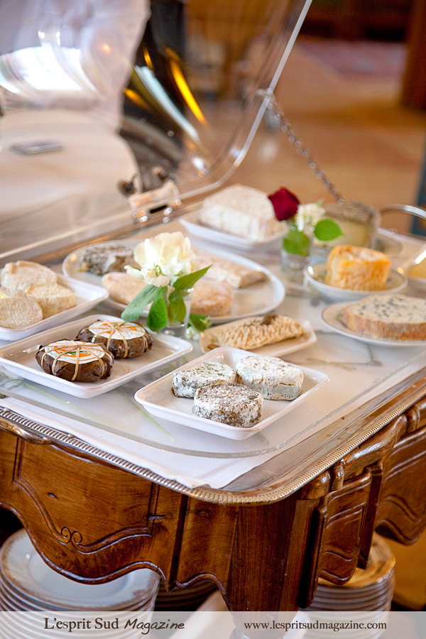 Cheese cart (Plateau de fromages)