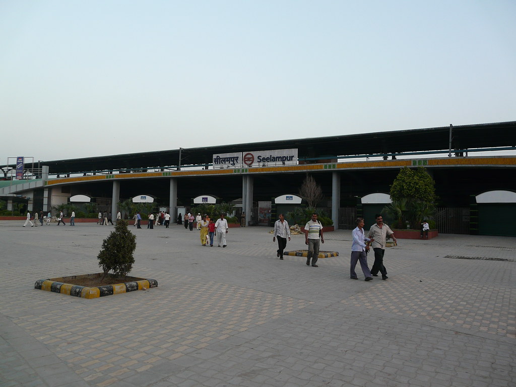 Seelampur Metro Station