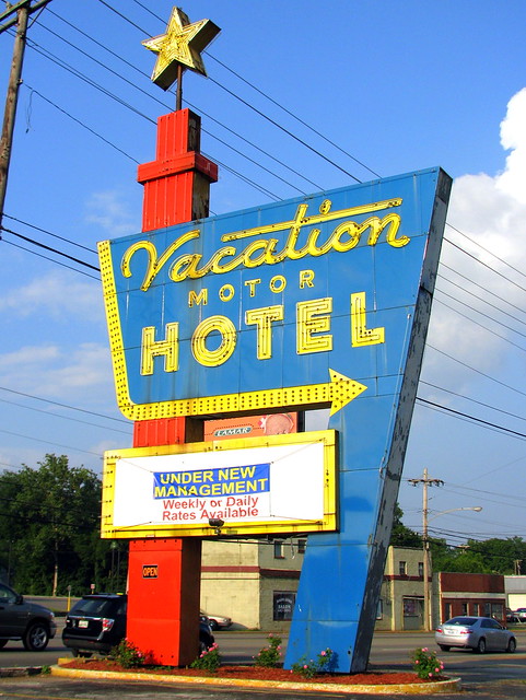 Vacation Motel sign