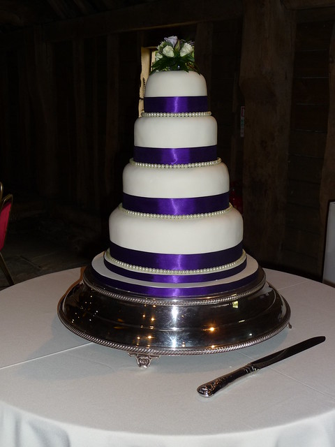 Pearls and Purple Ribbon Wedding Cake 1