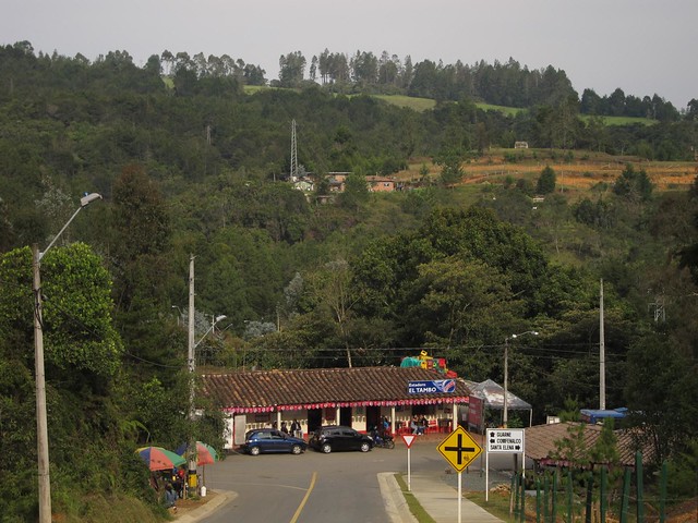 The road from the metrocable to the entrance of Piedras Blancas park.
