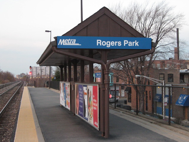 Rogers Park Metra Station