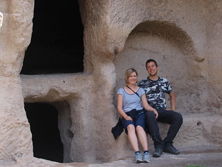 Vor einer Höhle in Wardzia