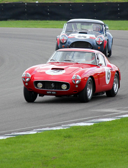 1960 Ferrari 250 GT SWB C vs 1962 AC Cobra