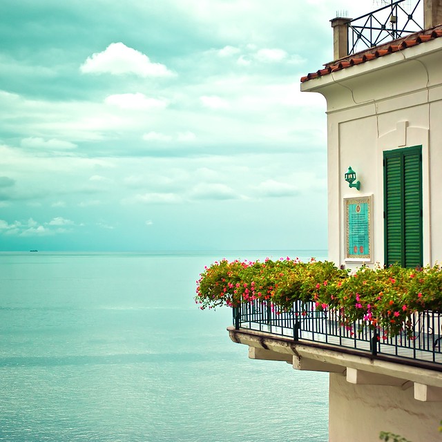 Italy / Amalfi / Summer / Sea / Flowers