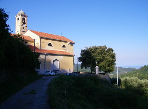 7] Quiliano (SV), Montagna: chiesa con vista by mpvicenza