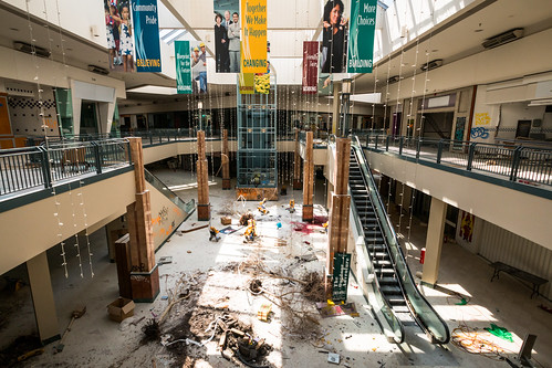 Mall in Demolition