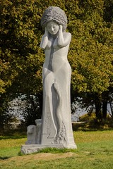 Statue de la vallée des saints par Inès Ferreira en 2013