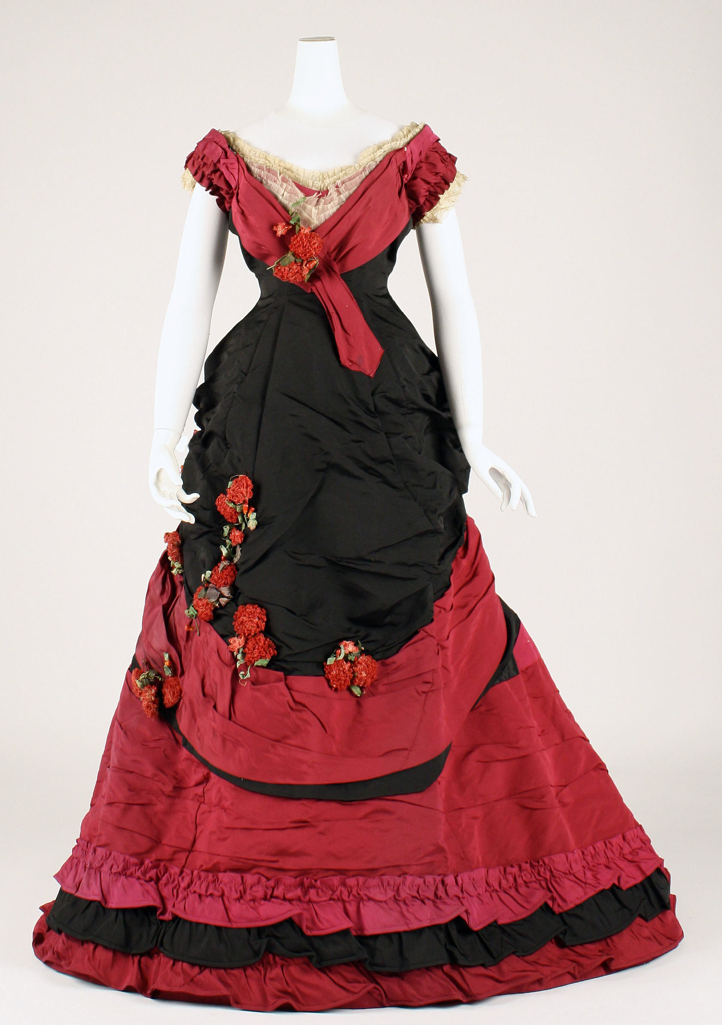 1878 Ball gown. British. Silk. metmuseum