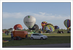 Aerostats (Montgolfières, Hot Air Balloons)