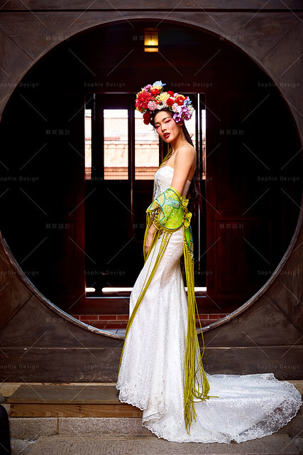 中式新娘,新娘造型,中式嫁衣,中式婚紗,旗袍婚紗,中國風婚紗,中式禮服,明星中式禮服,京劇婚紗