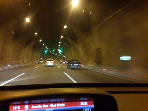 Isztambul-Ankara autópálya sötétben + egy alagút belülről
