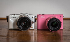 Lumix GF3 (2011) / Nikon 1 J1 ( 2011)