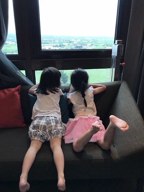 兩位小少女（大心）@屏東恆春墾丁怡灣渡假酒店