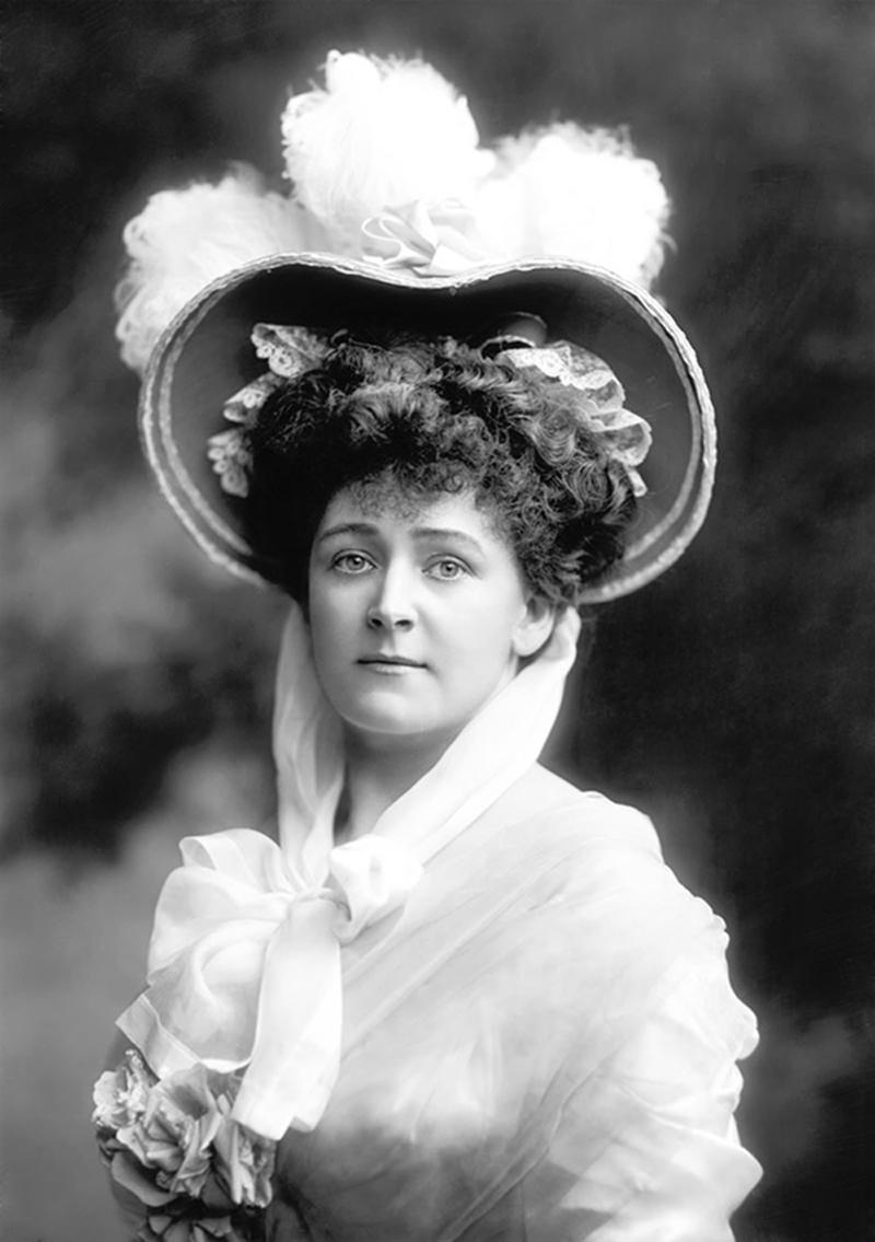 Daisy Greville, Countess of Warwick, 1899