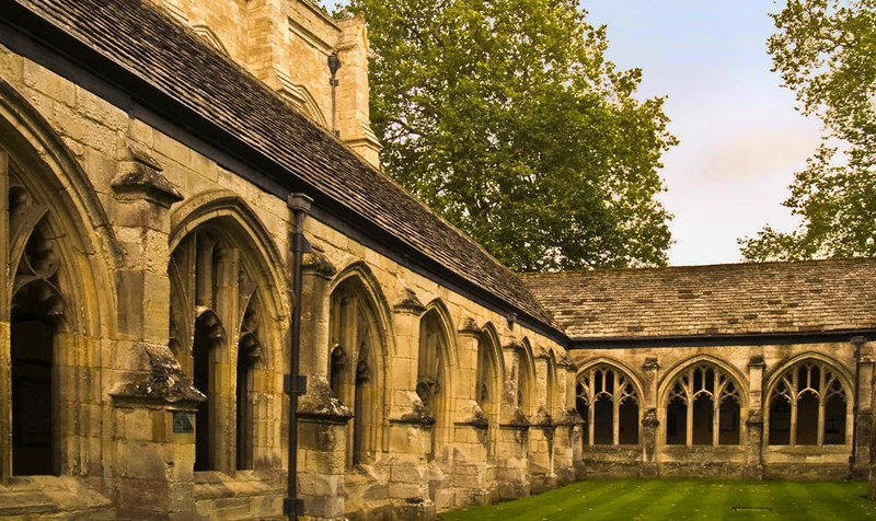 The 14th century cloisters of Winchester College Chapel. Credit Anguskirk, flickr