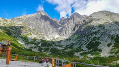 Skalnata Dolina, Łomnica (2634m) i nasz cel - Kieżmarski Szczyt 2536m