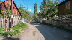 Droga z Latneki do Ushguli. Wioska w Lashkheti.