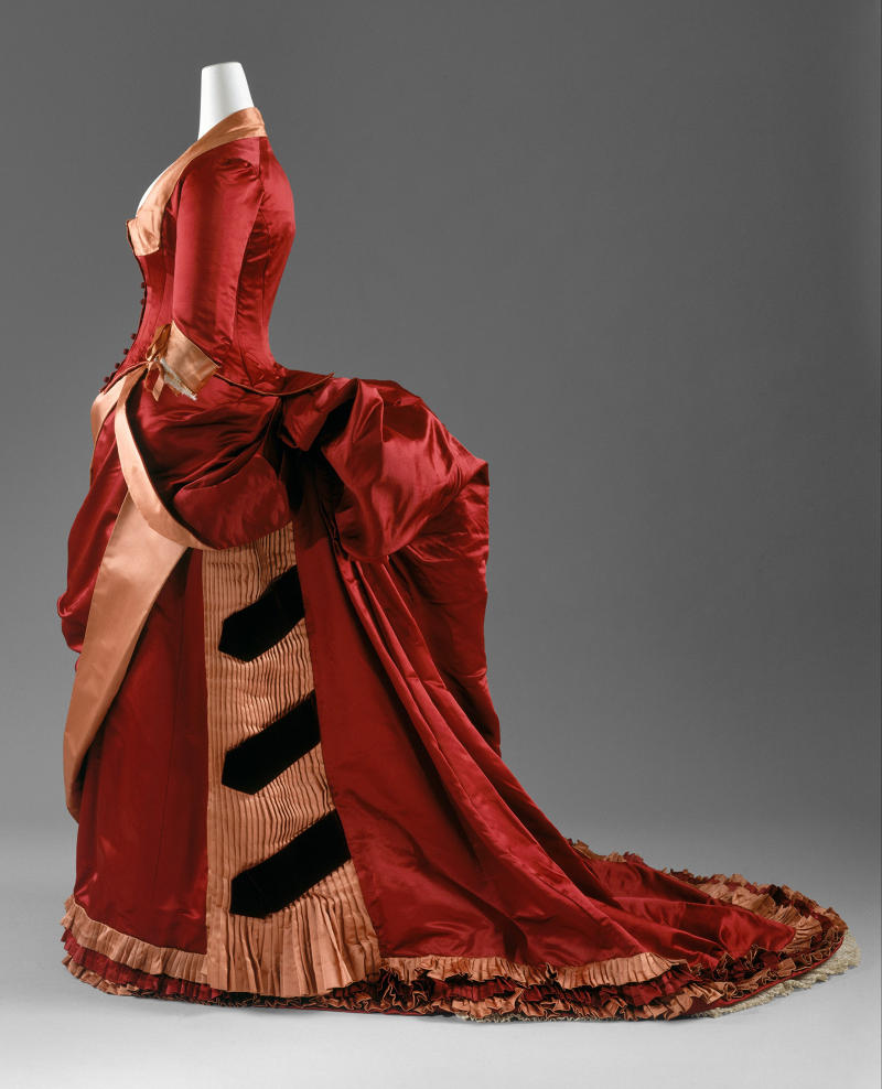 Clothing for women victorian era Victorian Fashion