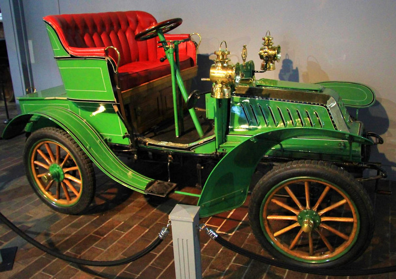 1903 De Dion Bouton Model Q at Beaulieu National Motor Museum. Credit Karen Roe, flickr