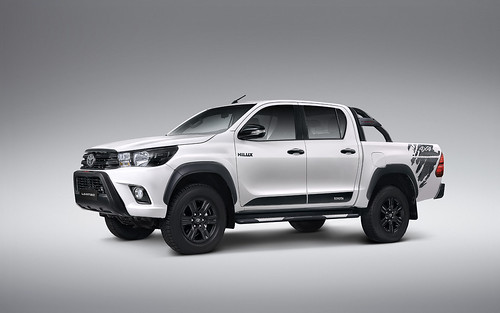 TOYOTA HILUX LIMITED