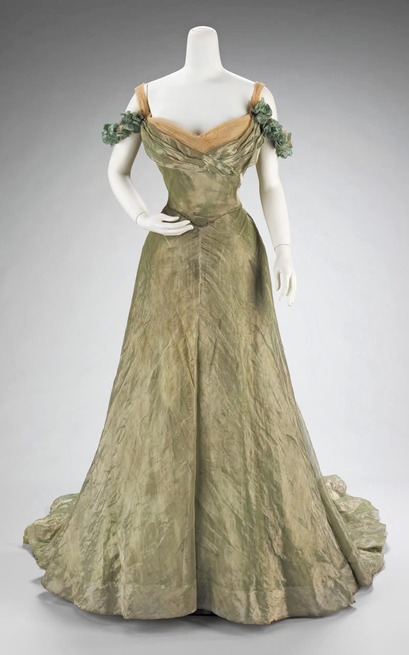 1900 Ball Gown. French. Doucet. Silk, metal. metmuseum