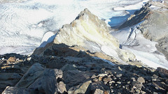 Zejście ze szczytu Marjanishvili 3555m jego północno-wsch. grania.