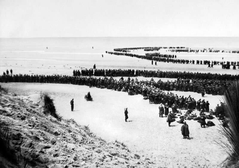 Dunkirk 26-29 May 1940 British troops line up on the beach at Dunkirk to await evacuation