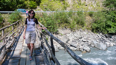 Mostek nad rzeeką Tskhenistskali gdzieś po drodze w Lashkheti. Monika.