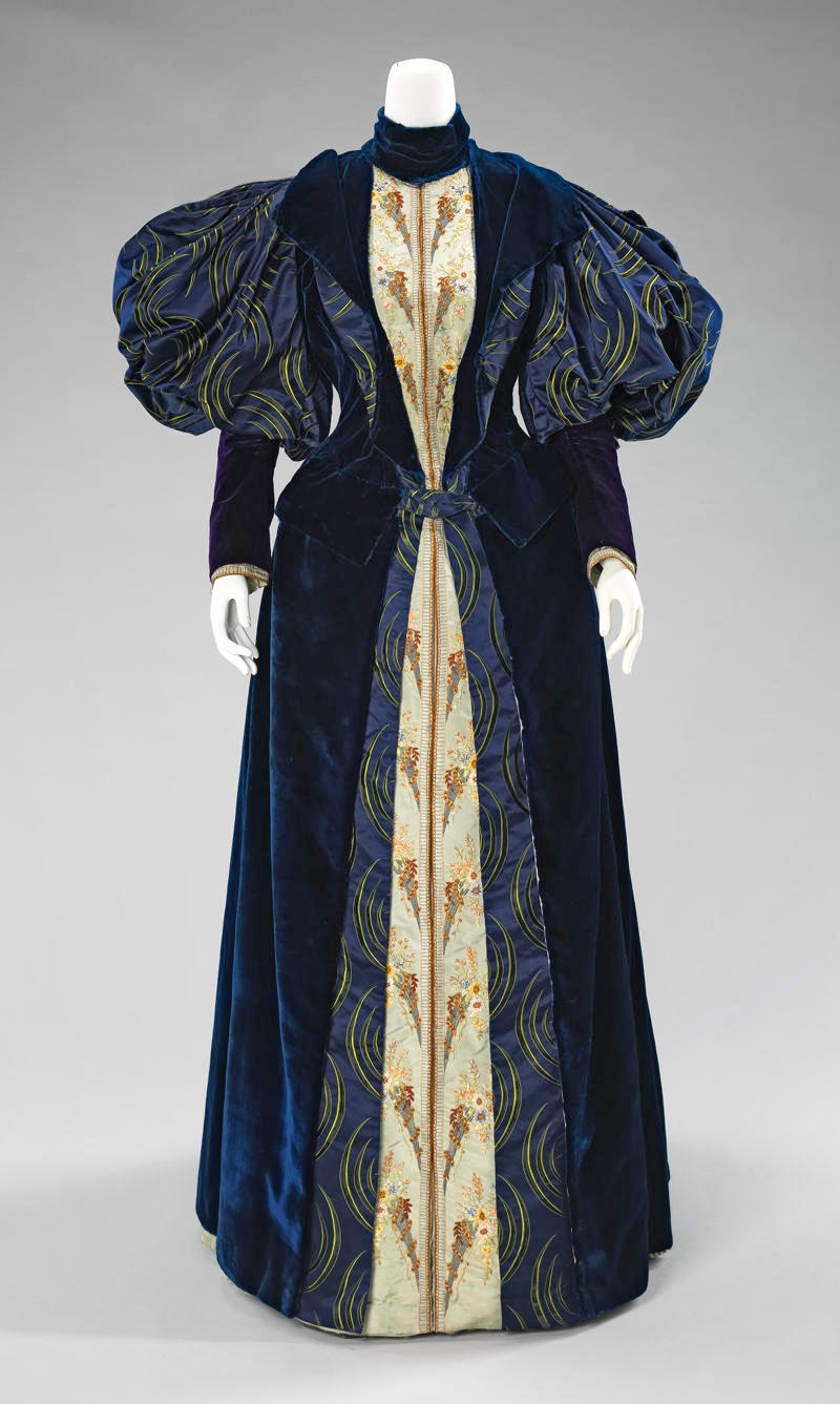 1895 Dress. French. Silk