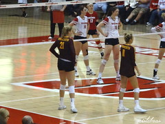 Wisconsin Volleyball vs Minneosta 10-4-17