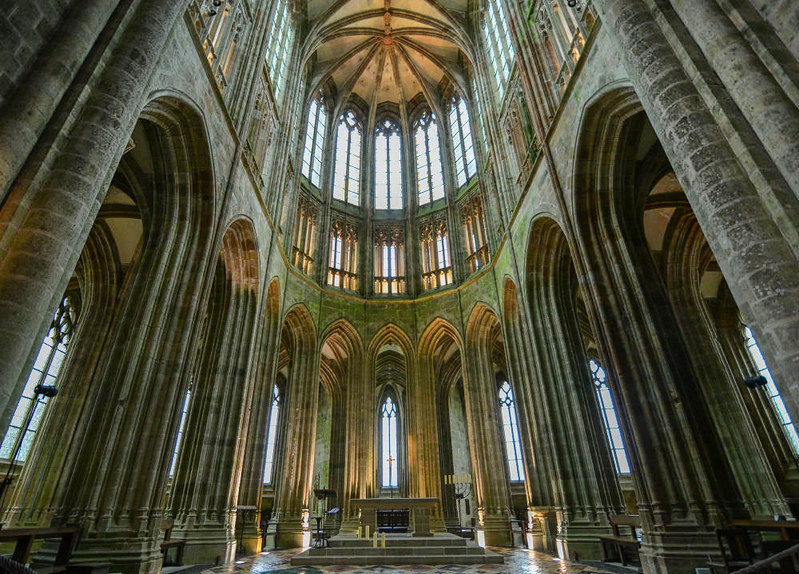 Mont Saint-Michel Abbey Church Nave. Credit Jorge Láscar, flickr
