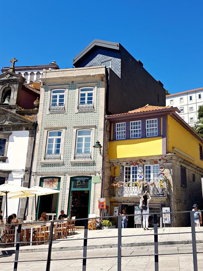 Old Beautiful Porto (012b)