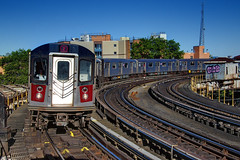 US NY NYC Subway IRT West Farns/White Plains Rd Line - East Tremont Ave/177th St/West Farms Square - #2 Train - R-142 6491