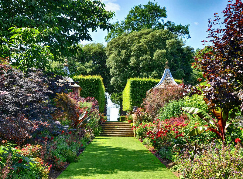 Hidcote Manor Garden, Gloucestershire. Credit Baz Richardson, flickr