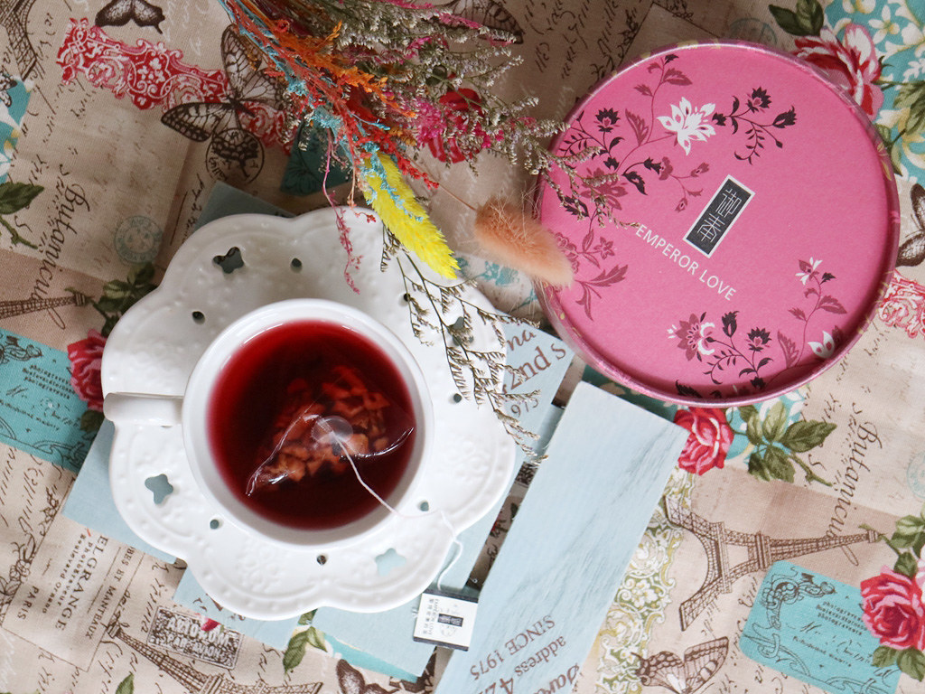 【喝茶推薦】御奉 複方仕女椪粉盒 寶石蔓越莓果茶