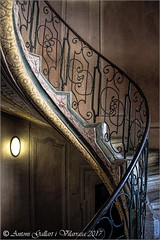 Escales - Escaleras - Stairs