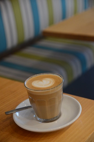 Strong caffe latte - Georgie Porgie, Bentleigh