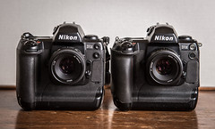 Nikon D1X (2001) / Nikon D1H (2001)