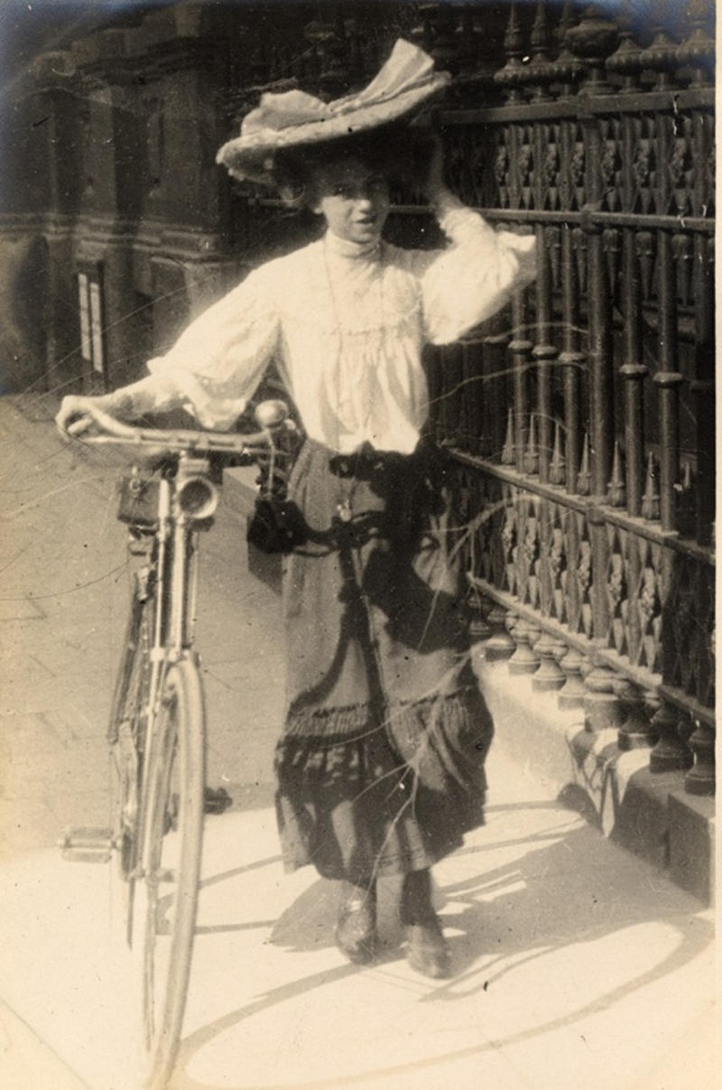 Hats could be hazardous to one's cycling, 1908