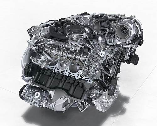 Porsche Panamera 4S Diesel: 4.0-litre V8 biturbo diesel engine with 310 kW (422 hp)